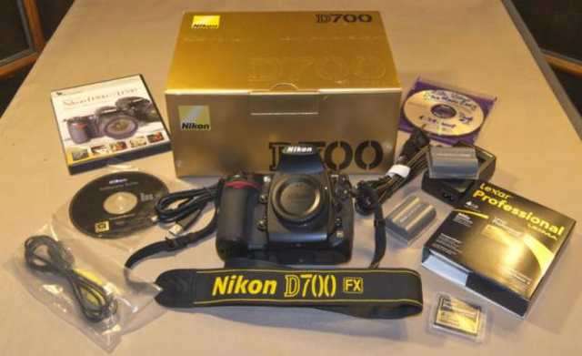 Nikon D700 Digital SLR Camera with Nikon AF-S VR 24-120mm lens........650euro